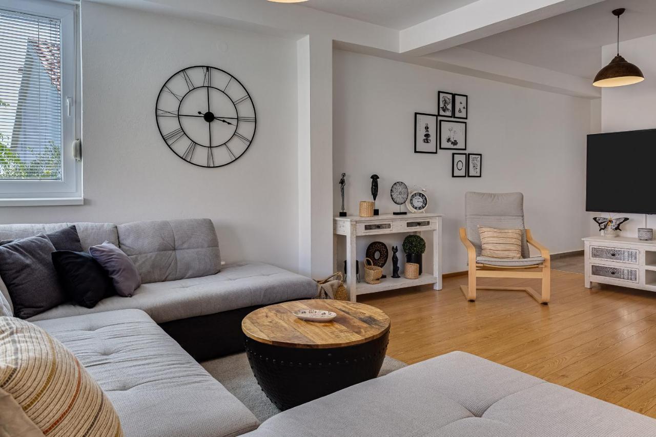 Juraj Apartment *