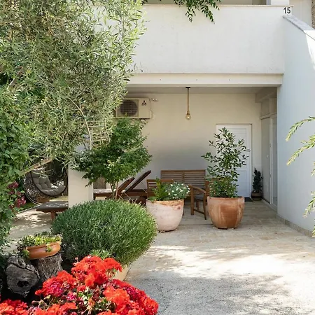 Apartments Juraj Petrcane Exterior photo