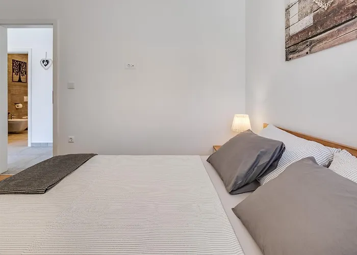 Apartments Juraj