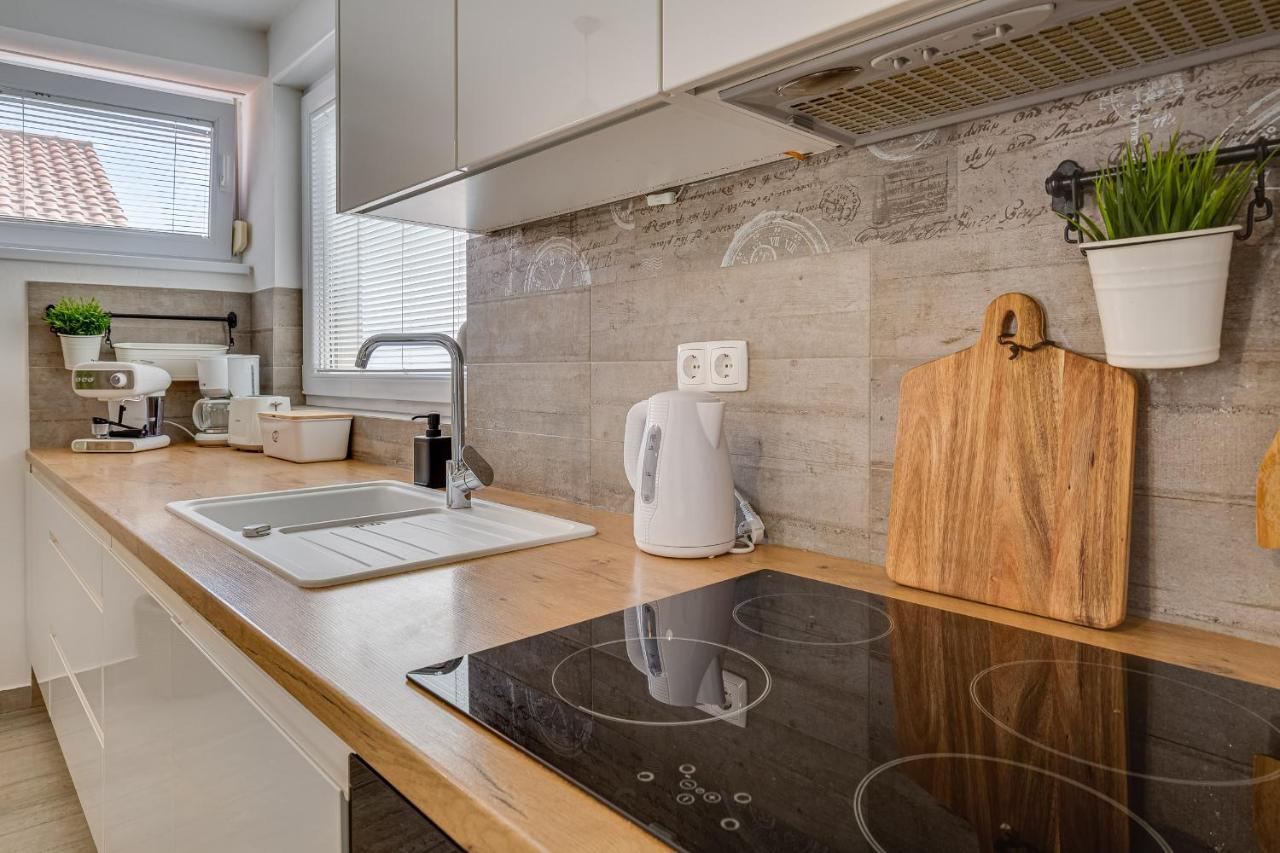Juraj Apartment *
